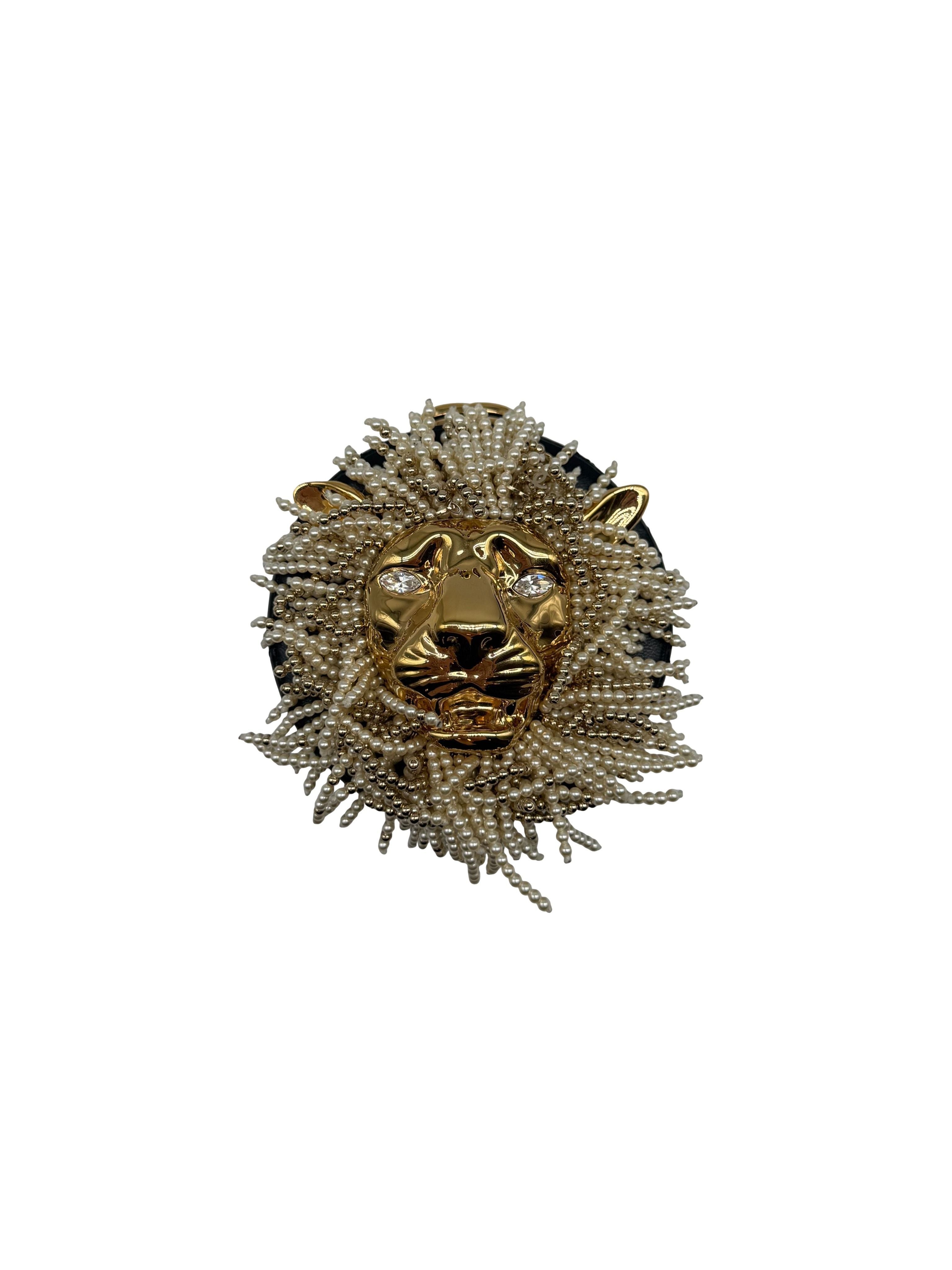 CHANEL - CHANEL 23a Mini lion-head Embellished cross-body